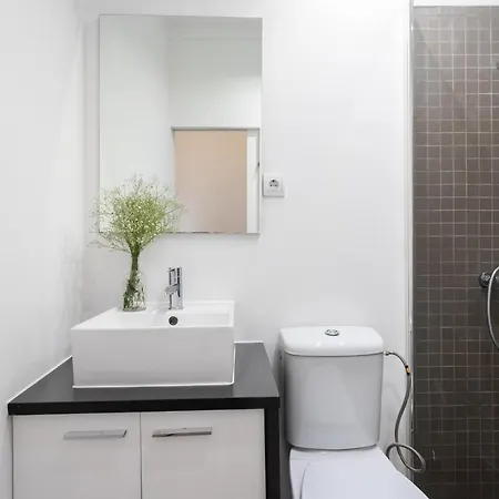 Διαμέρισμα Estrela Patio One-bedroom W/ Patio - By Lu Holidays